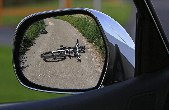 E-Bike-Fahrerin bei Verkehrsunfall in Niederlinxweiler verletzt