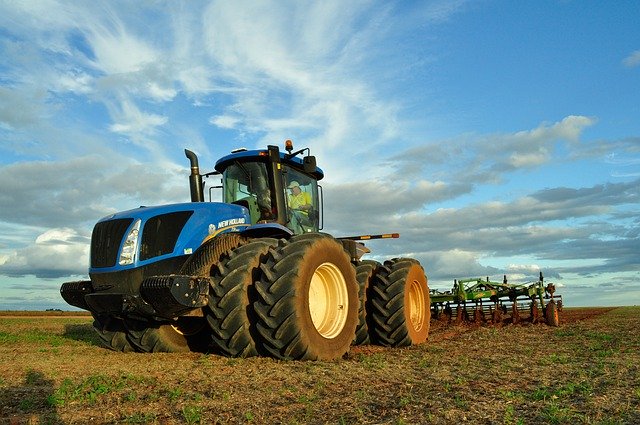 Gestohlener Traktor aus St. Wendel in Reichweiler (Landkreis Kusel) aufgefunden