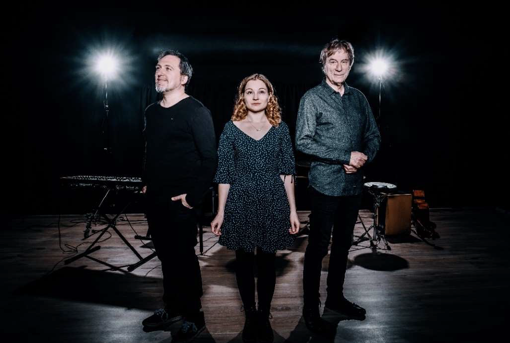 Kultgießerei am 11.9.: Konzert des Trios „InMitten“