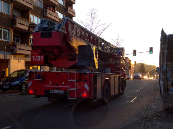 22 Menschen evakuiert: Wohnhausbrand in der Sulzbacher Innenstadt