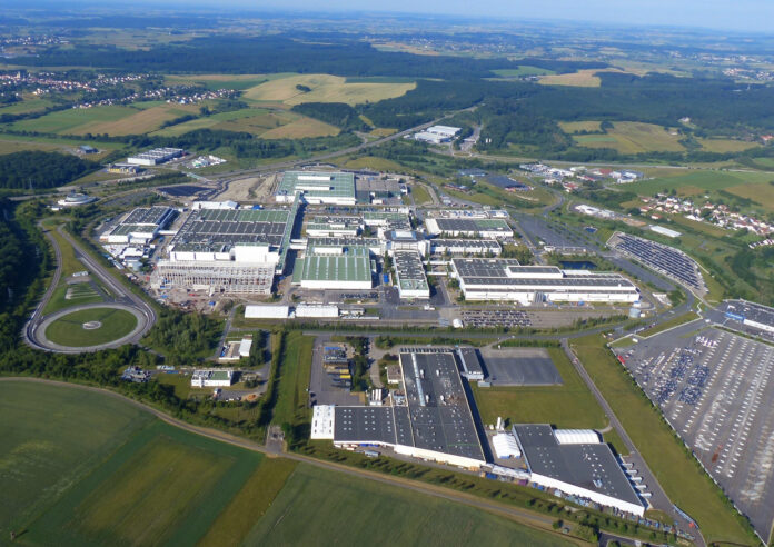 INEOS Automotive bestätigt Übernahme des smart-Werkes in Hambach