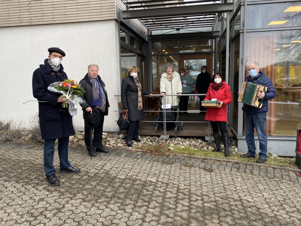 Elisabeth Weinheimer Einige Gratulanten haben sie an diesem Tag besucht G.Faragone