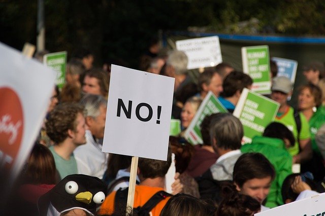 Schülerstreik: Präsenzunterricht freiwillig und nur unter strikten Hygieneregeln