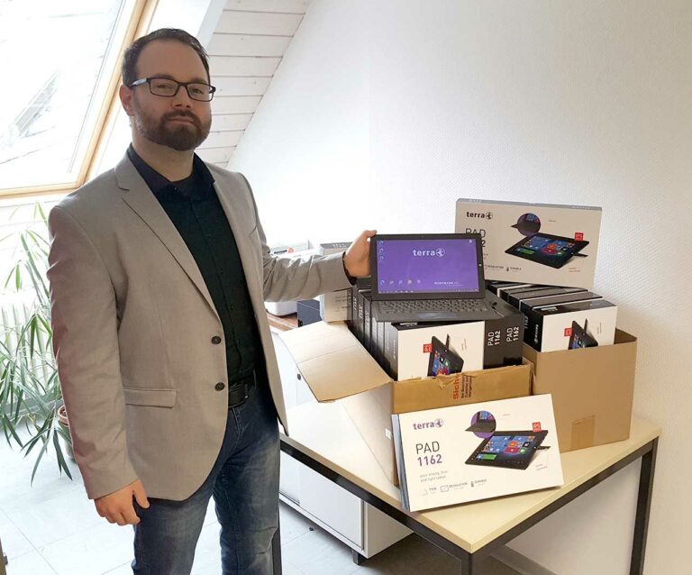Quierschied: Rund 50 Tablets werden an Grundschulen verteilt Quierschied: Rund 50 Tablets werden an Grundschulen verteilt