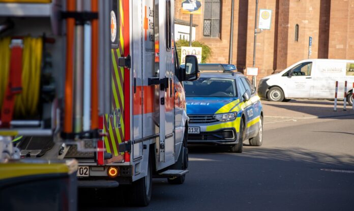 Vier Leichtverletzte nach Wohnungsbrand in Burbach