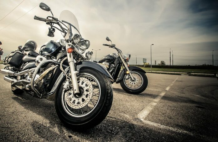 Motorradrennen auf der A8 bei Dillingen