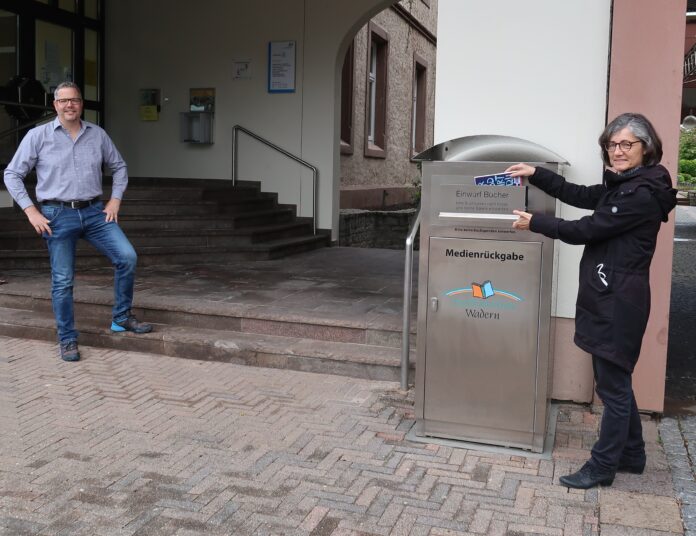 Neues Medienrückgabesystem erleichtert Rückgabe bei der Stadtbibliothek Wadern