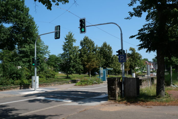 Ampel in Beeden installiert