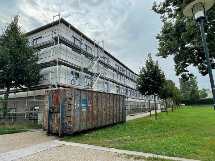 Aussenansicht der Grundschule Klarenthal