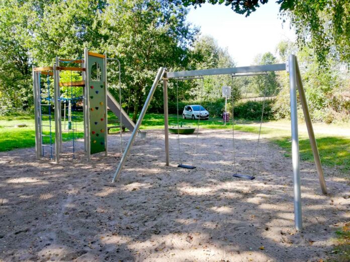 Spielplatz Jägersburg (Foto: Erwin Blank)