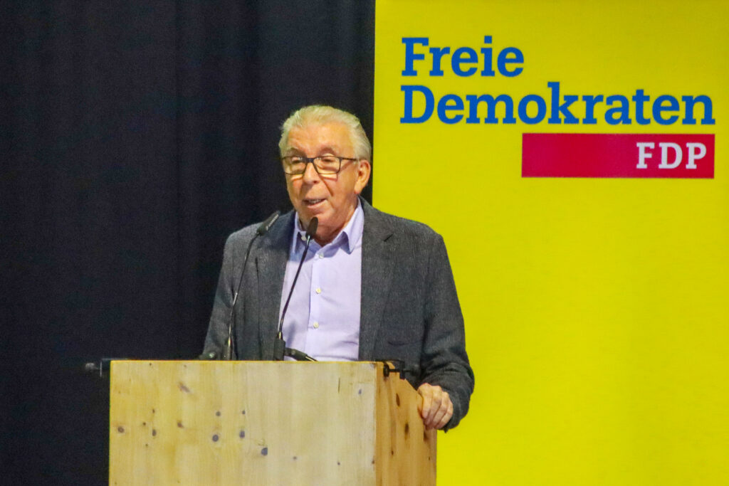 211010 FDP Parteitag Losheim Helmut Isringhaus
