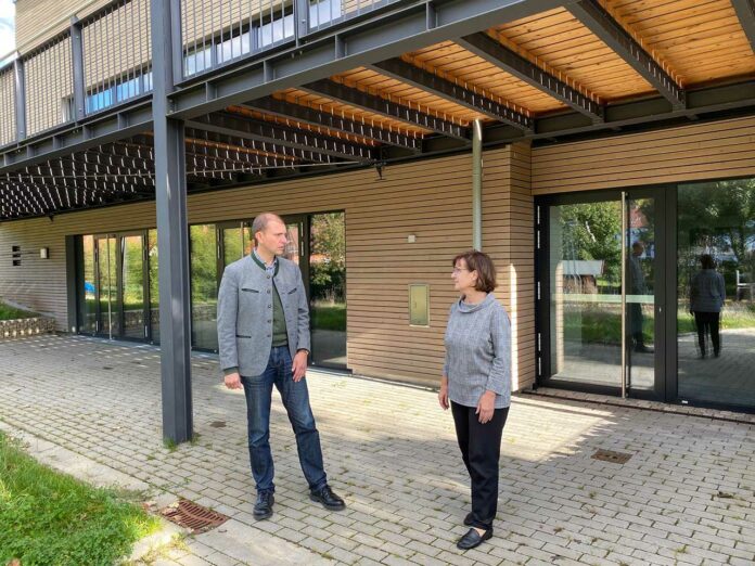 oberwuerzbach ausbau dorfgemeinschaftshaus faragone