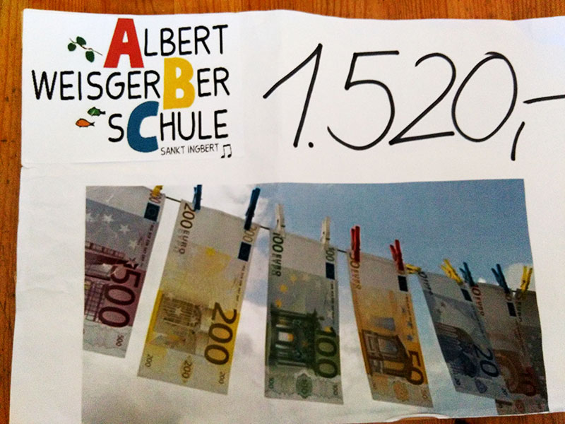 A W Schule Spende 2022 04 28 115610
