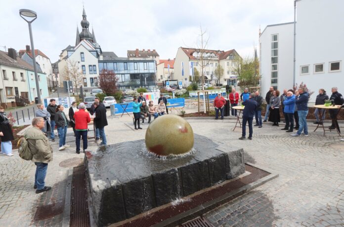 Eroeffnung Reze Platz 19 04 23 bo 4