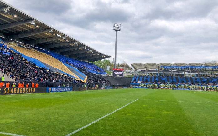 Nordtribüne im Ludwigsparkstadion