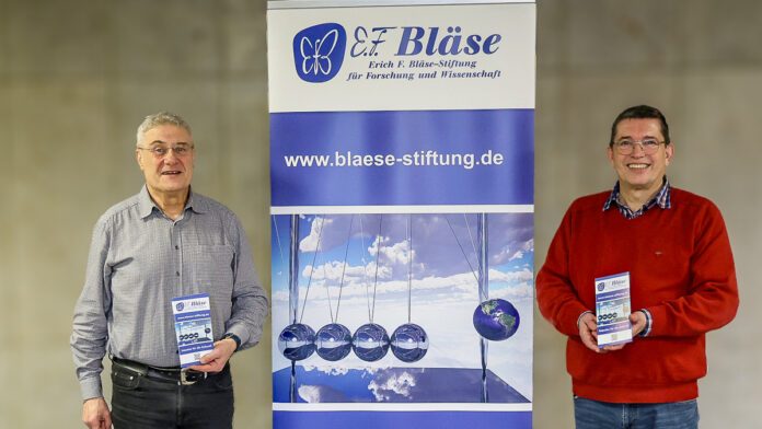 Franz Götz (li.) und Heinz Dabrock (re.) werben für die Erich F. Bläse-Stiftung für Wissenschaft und Forschung - Foto: G. Faragone