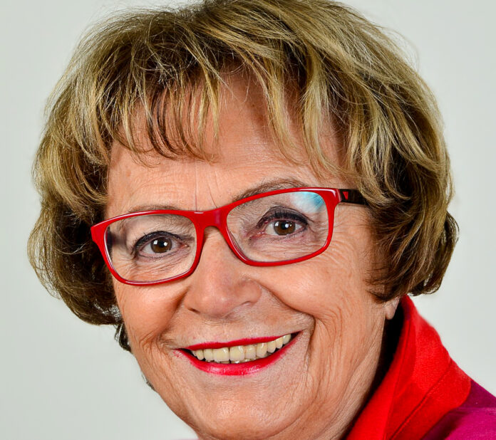Dr. Doris Pack - Von Andy Mabbett - Eigenes Werk, CC BY-SA 3.0, https__commons.wikimedia.org_w_index.php_curid=31148522