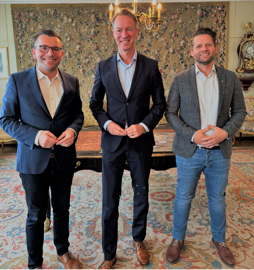 Oberbürgermeister Marc Speicher, Geschäftsführer der IHK Saarland - Dr. Carsten Meier und Hauptamtsleiter Alexander Guß.
Foto: Kreisstadt Saarlouis