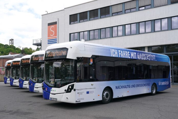 Wasserstoffbusse für die Saarbahn (Bild Saarbahn/Andreas Schlichter).